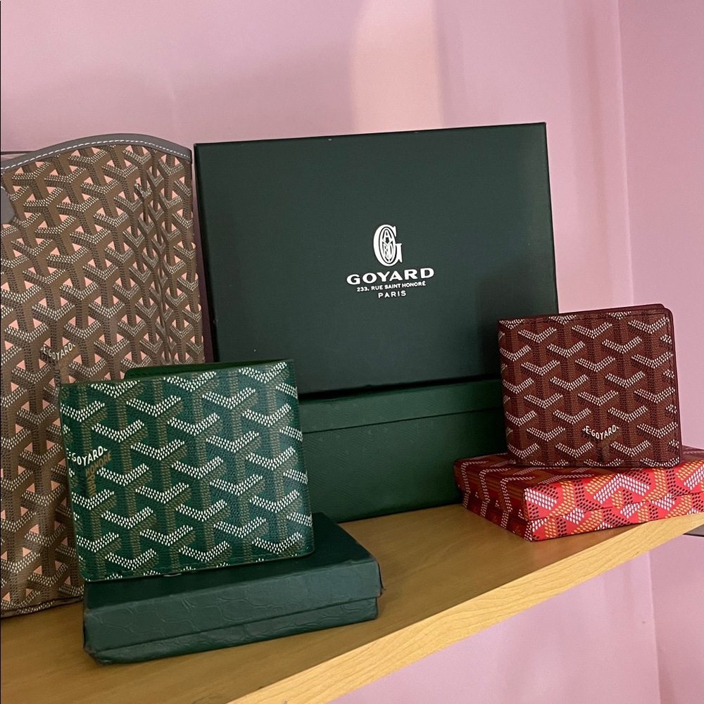 NWT wallet select color